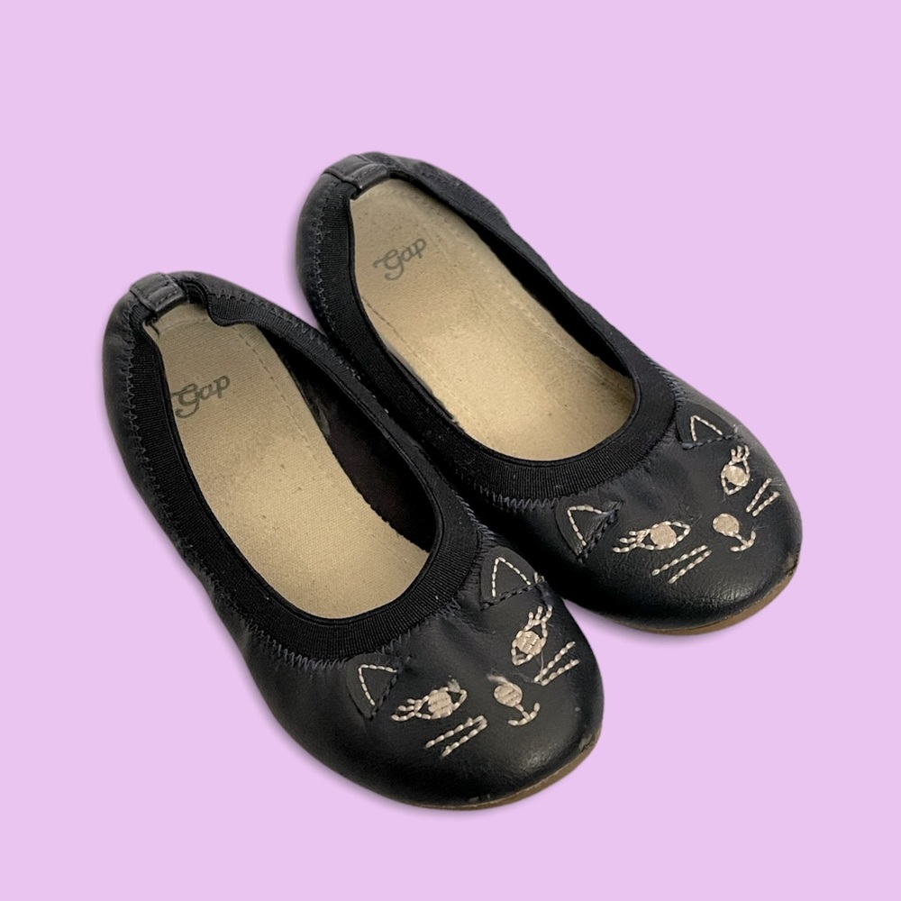 GAP slippers
